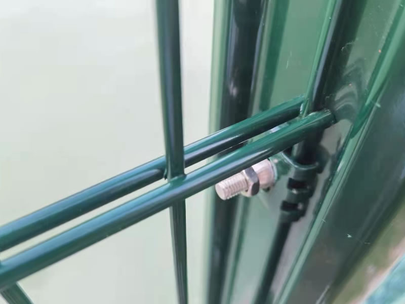 Double Horizontal Wire Mesh Fence